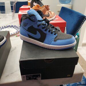 Cleaning out my closet. New in Box Jordan 1